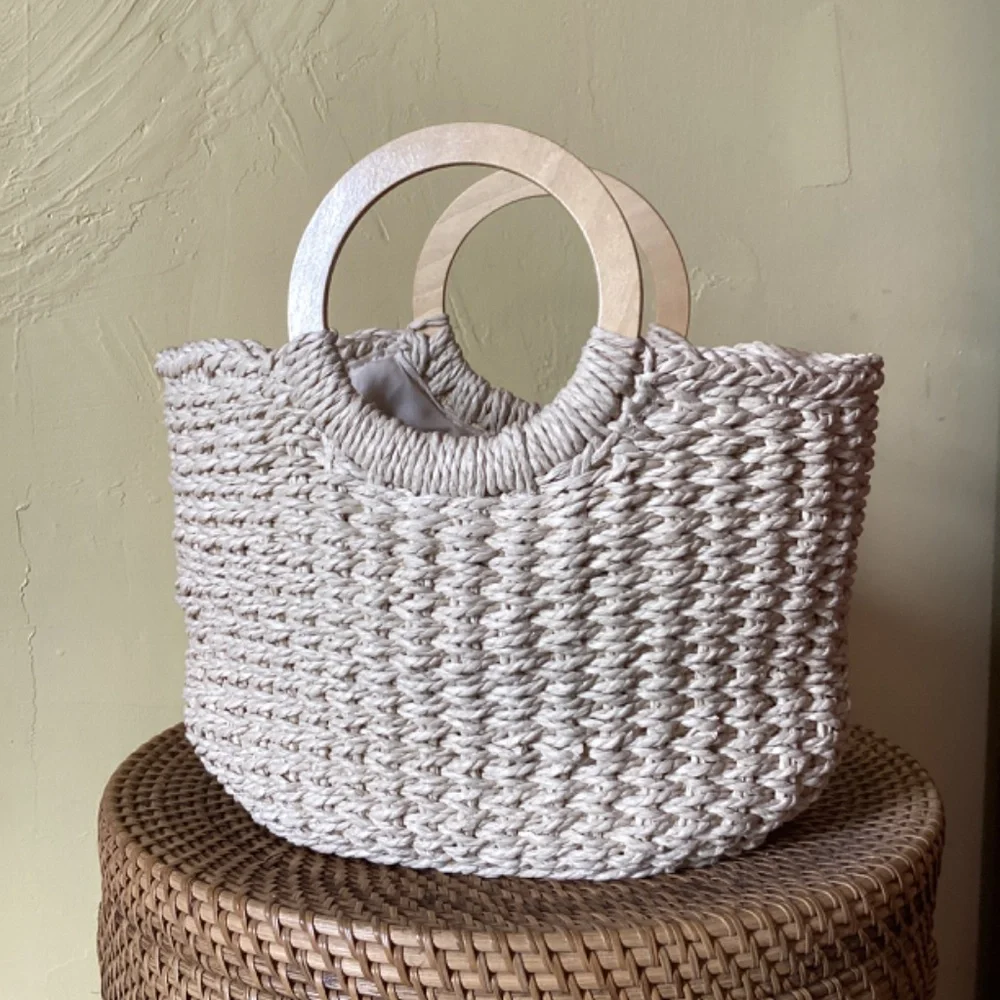 Do Everything in Love Tote Paper & Wood Summer Minimalist Beach Vacation Casual - Picture 3 of 6